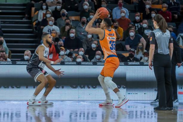 浦的攻击压 浦的攻击压